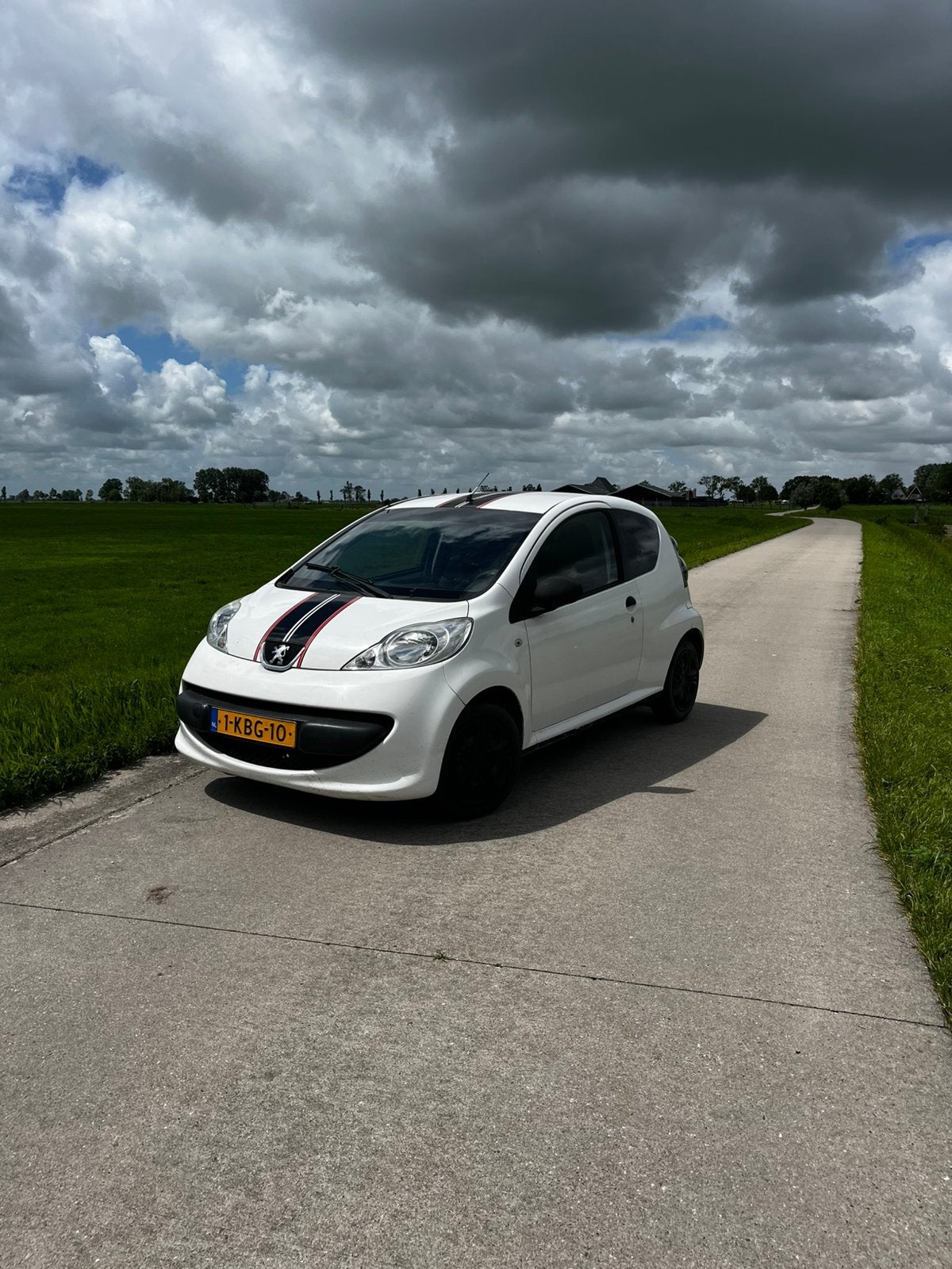 Peugeot 107 1.0 12V 3DR 2008 Wit, Auto's, Voorwielaandrijving, Stof, 4 stoelen, Handgeschakeld