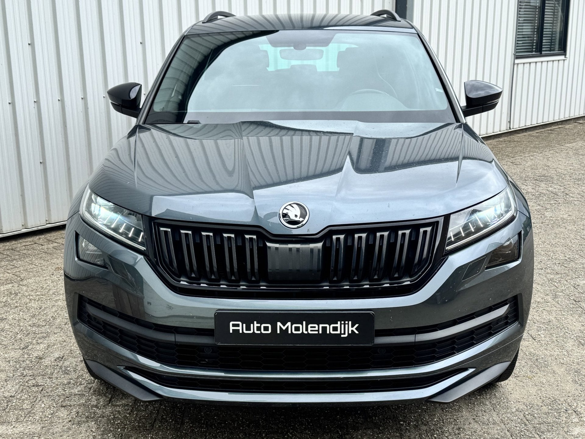 Skoda Kodiaq 1.5 TSI 150 PK DSG Sportline / Camera / Trekhaa, Auto's, Zwart, 4 cilinders, 150 pk, Origineel Nederlands
