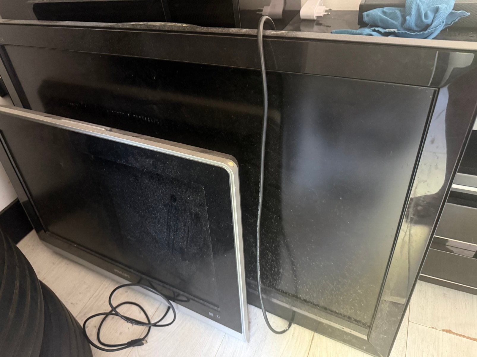 2 tv, Ophalen, Zo goed als nieuw, Vrijstaande haard, Elektrische haard