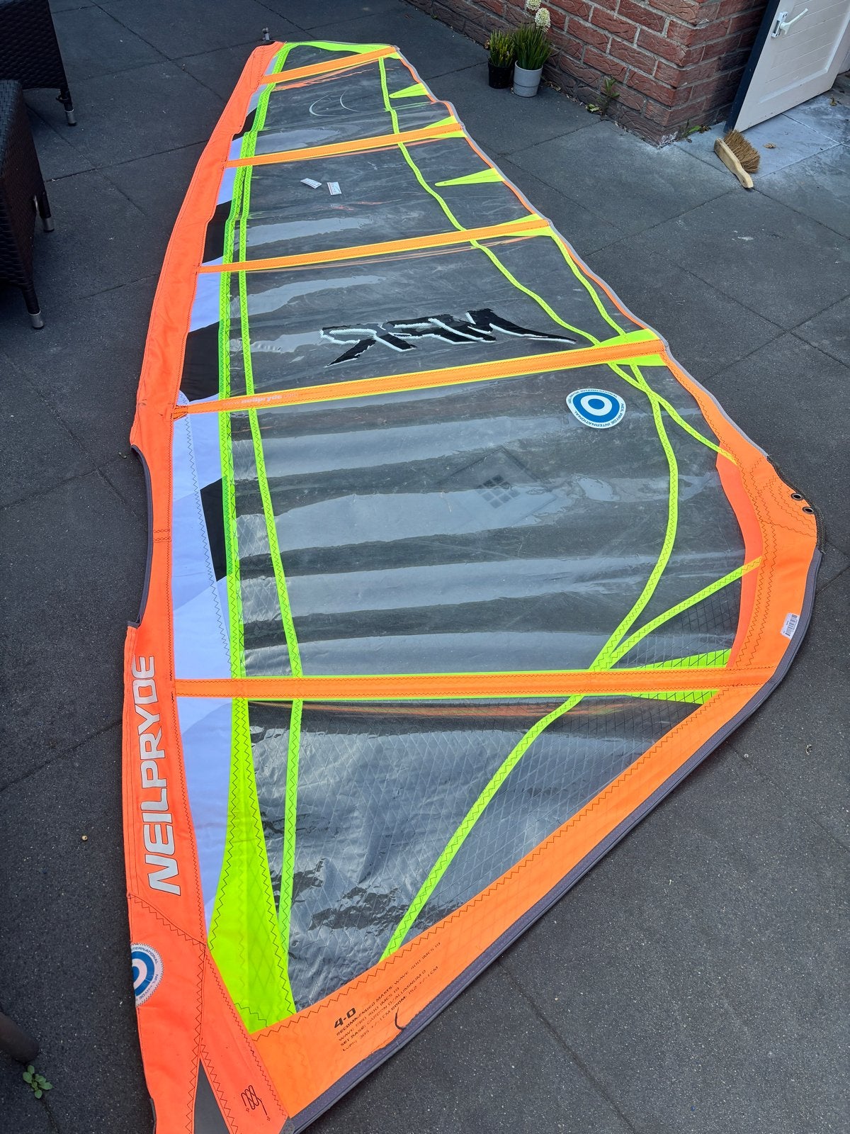 NeilPryde Surfzeil 4.0 m², Watersport en Boten, Windsurfen, Ophalen, Gebruikt, 3.5 tot 5 m², Neilpryde