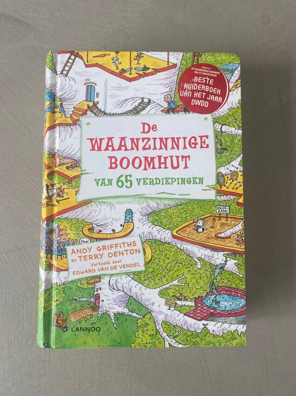De waanzinnige boomhut van 65 verdiepingen, Boeken, Ophalen of Verzenden, Zo goed als nieuw