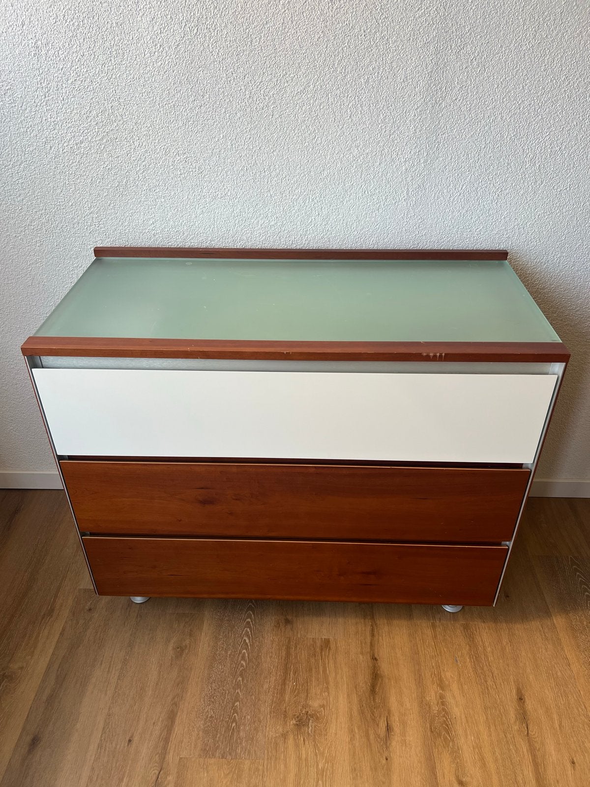 Ladekast met 3 laden en mat glazen blad, Ophalen, Gebruikt, 100 tot 150 cm, 50 tot 100 cm