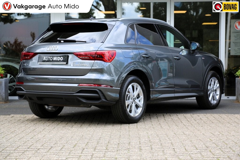 Audi Q3 45 TFSI e S line Automaat | Trekhaak | Winterbanden, Automaat, 12 maanden, Gebruikt, 4 cilinders