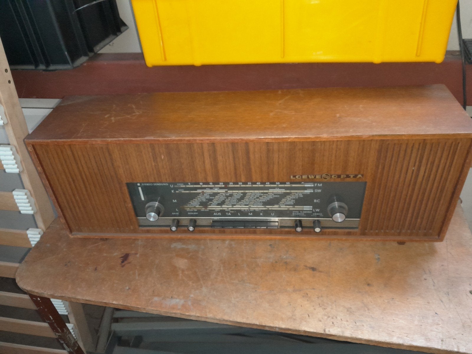 Loewe Opta meteor buizenradio, Ophalen