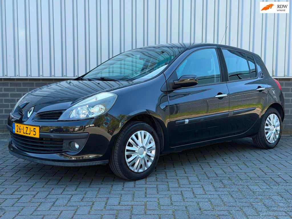 Renault Clio 1.2-16V Dynamique |Airco|5 Deurs|, Voorwielaandrijving, Gebruikt, Zwart, 4 cilinders