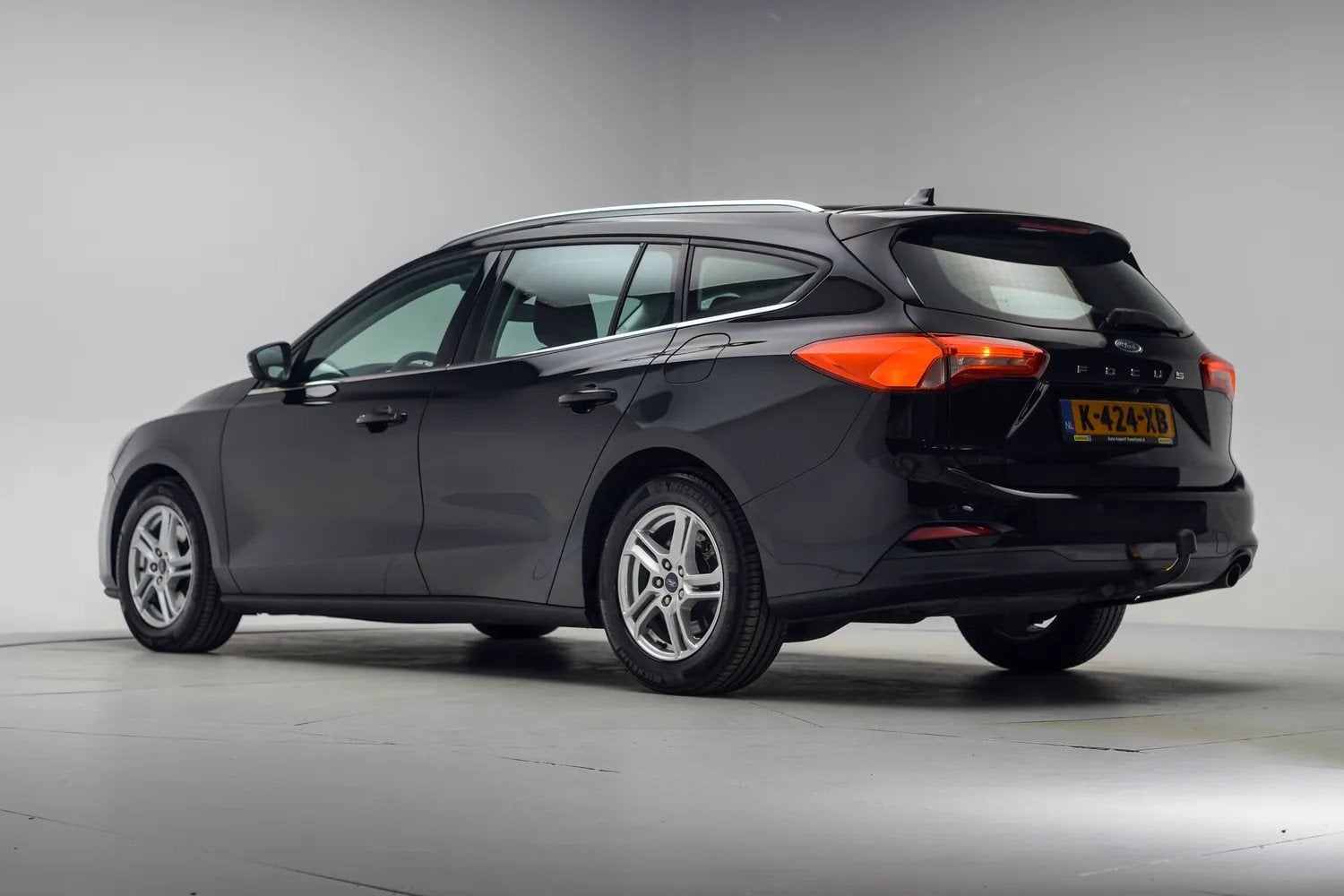 Ford Focus 1.0 EcoBoost Trend Business [ Navi Camera Trekhaa, Auto's, Ford, Focus, 101 pk, Gebruikt, 1283 kg