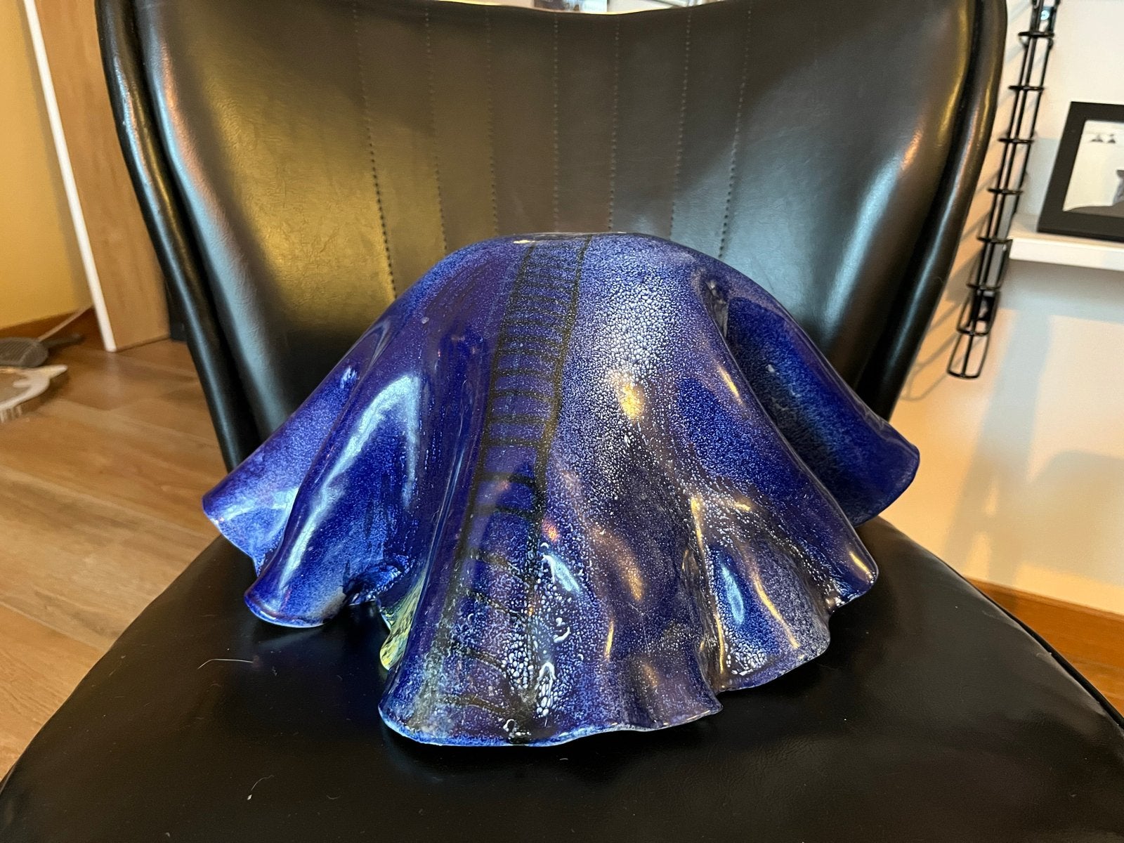 Blauw keramiek kunstwerk/beeld, Ophalen, 20 - 50 cm, Steen of Keramiek, Beeld