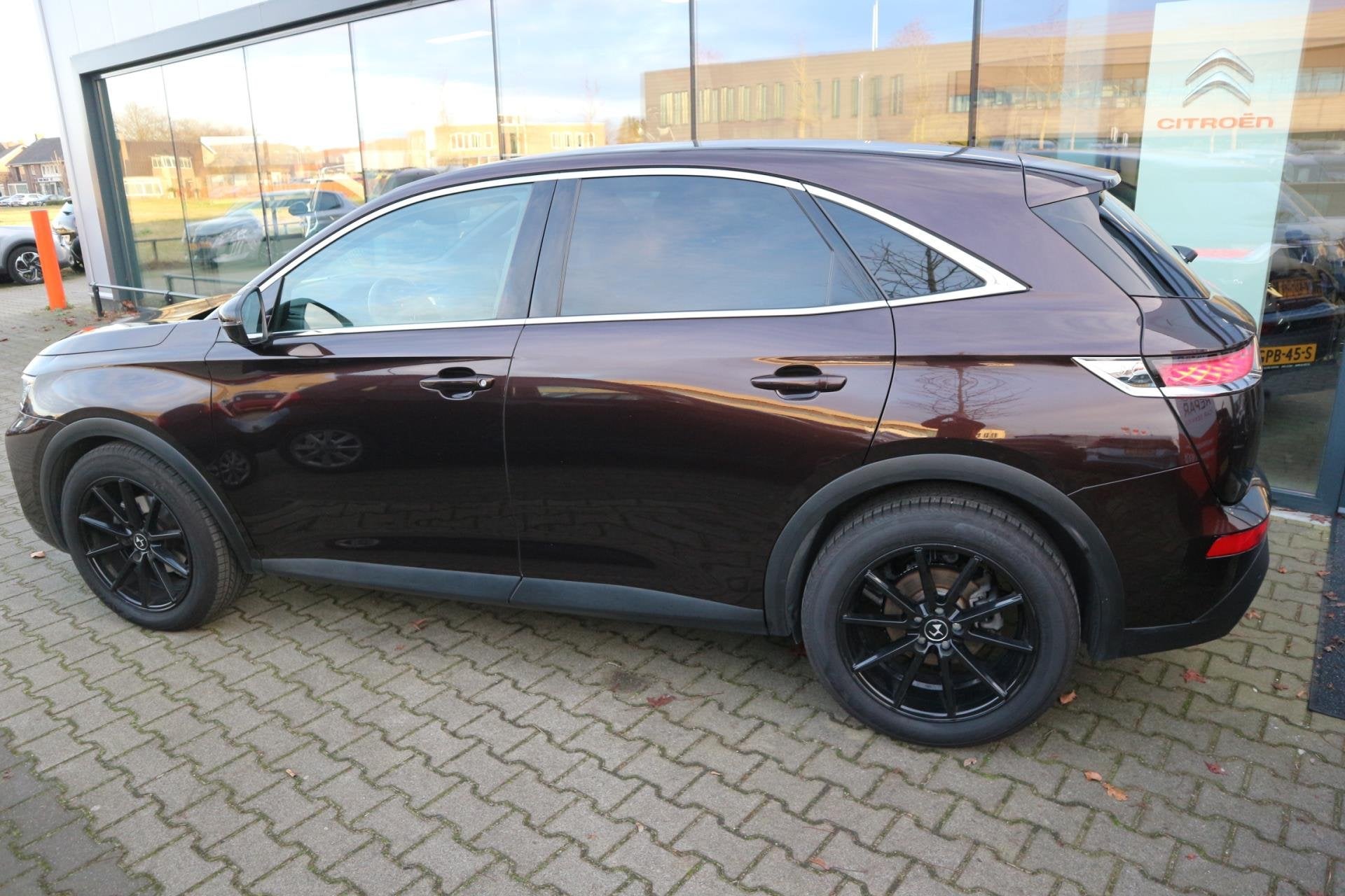 DS 7 Crossback 1.6 PureTech Business AUTOMAAT NAVI CLIMA CRU, Euro 6, 4 cilinders, Bruin, 225 pk