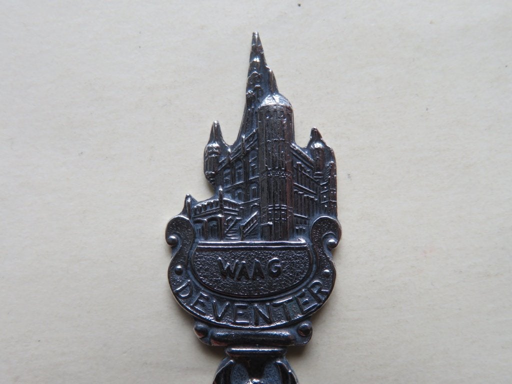 Verzilverd lepeltje Waag Deventer, Verzenden