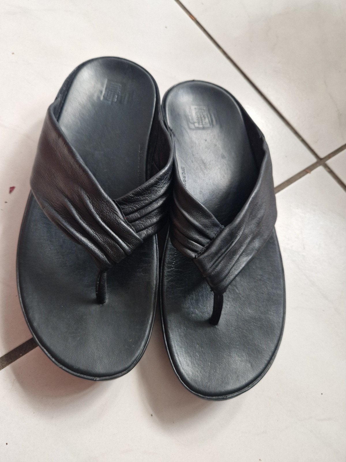 FitFlop slippers maat 42 - Zwart leer, Slippers, Verzenden, Zwart, FitFlop