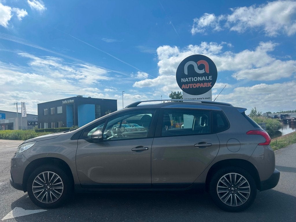 Peugeot 2008 | 2014 |1.2 VTi Active Pack Premium | Top Auto, Auto's, Peugeot, Voorwielaandrijving, Euro 5, 1199 cc, 82 pk