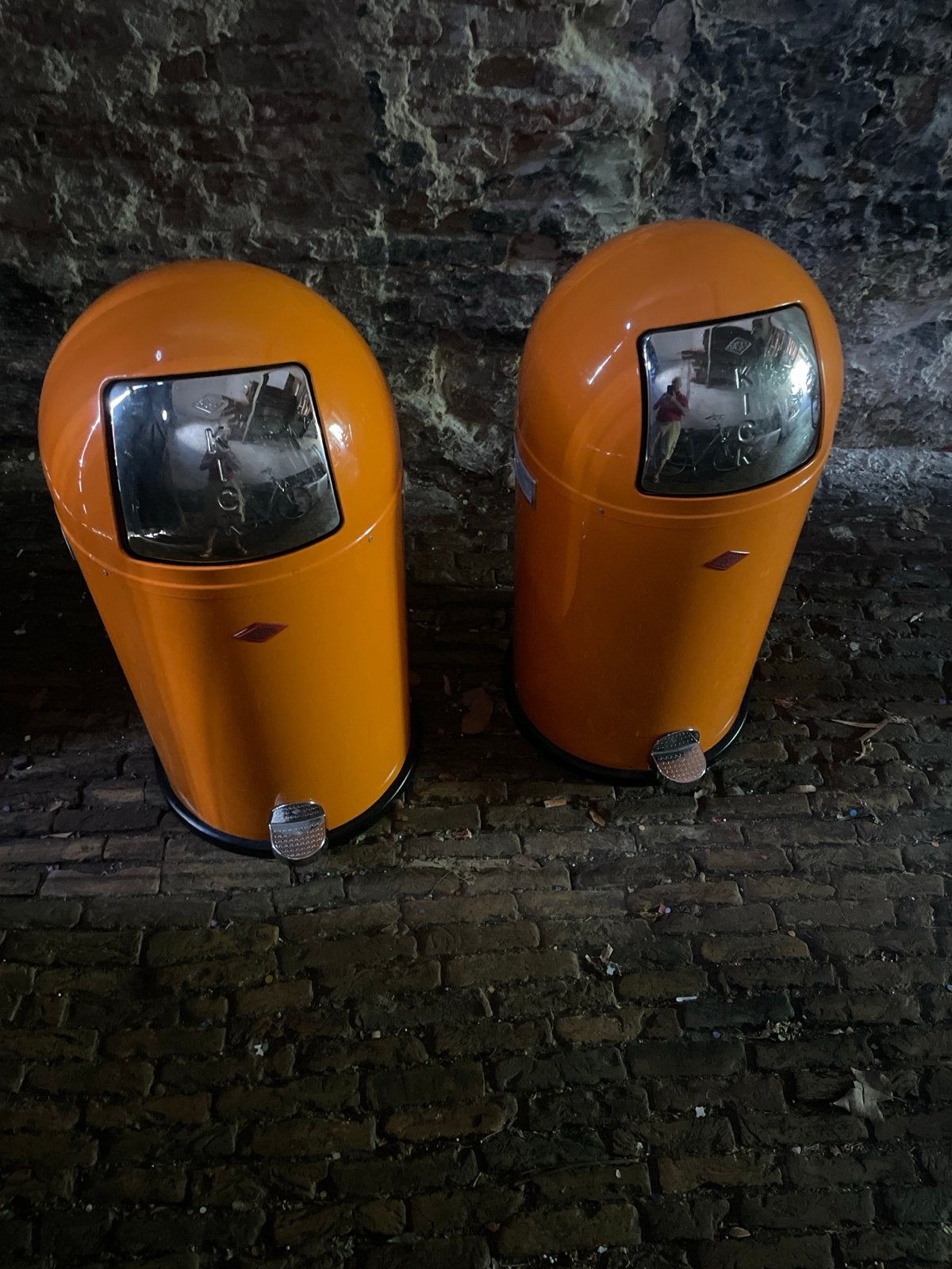 Set van 2 Wesco Kickmaster pedaalemmers - Oranje, Ophalen, Gebruikt, Met pedaal, 30 tot 40 liter