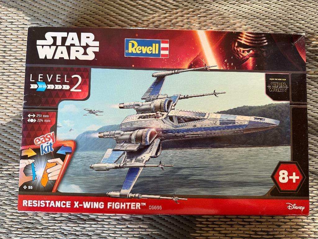resistance x-wing fighter  star wars, Verzamelen, Star Wars, Ophalen of Verzenden, Zo goed als nieuw, Overige typen