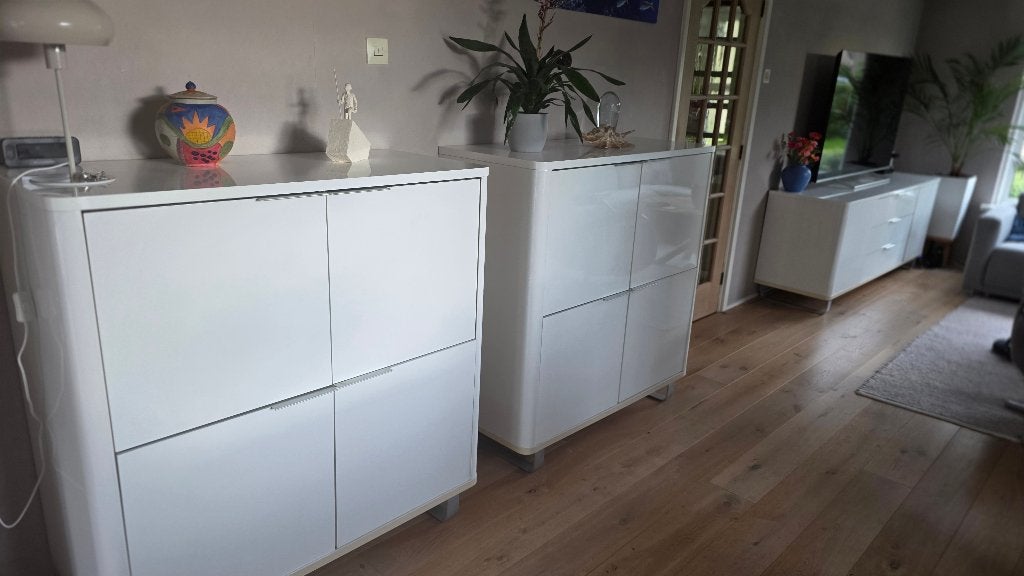 Moderne witte kasten en dressoir - Set of los te koop, Ophalen, Gebruikt, 100 tot 150 cm, Met lade(s)