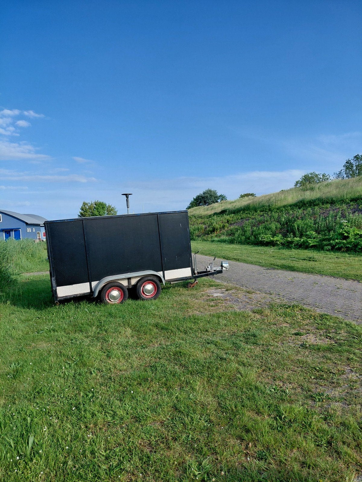 Gesloten geremde tandem as aanhanger 3x1,35x1,60m Dr 2000 kg, Auto diversen, Aanhangers en Bagagewagens, Ophalen, Gebruikt