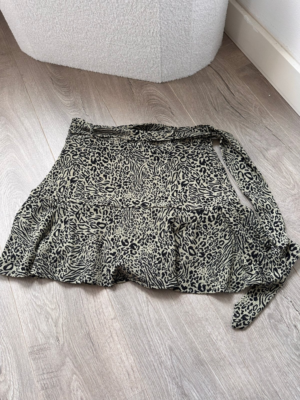 Leopard print broek rokje van Costes, maat M, Maat 38/40 (M), Verzenden, Zo goed als nieuw, Boven de knie