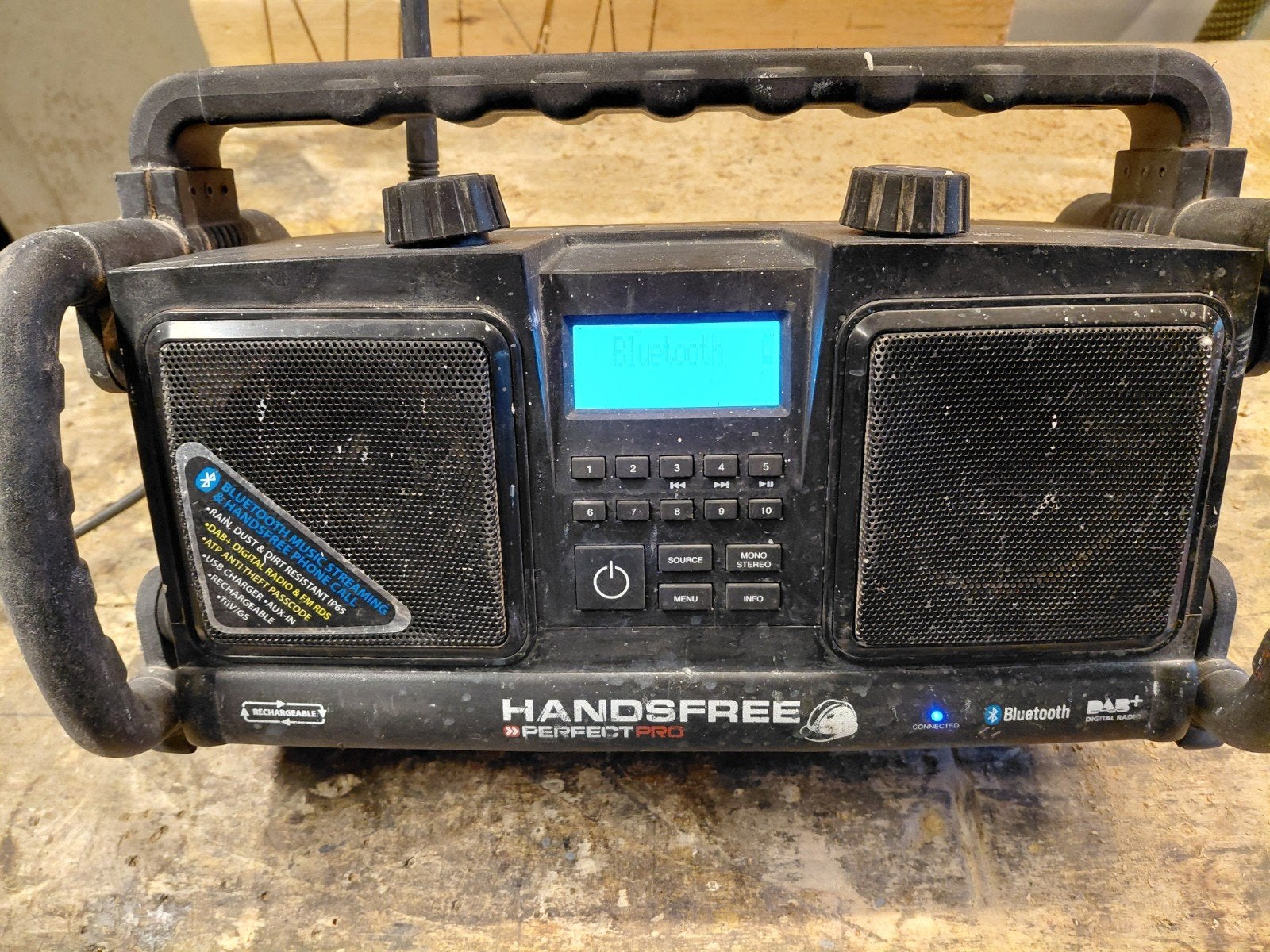 Perfect Pro Handsfree Bouwradio met Bluetooth en DAB+, Audio, Tv en Foto, Radio's, Ophalen of Verzenden, Gebruikt, Bouwradio