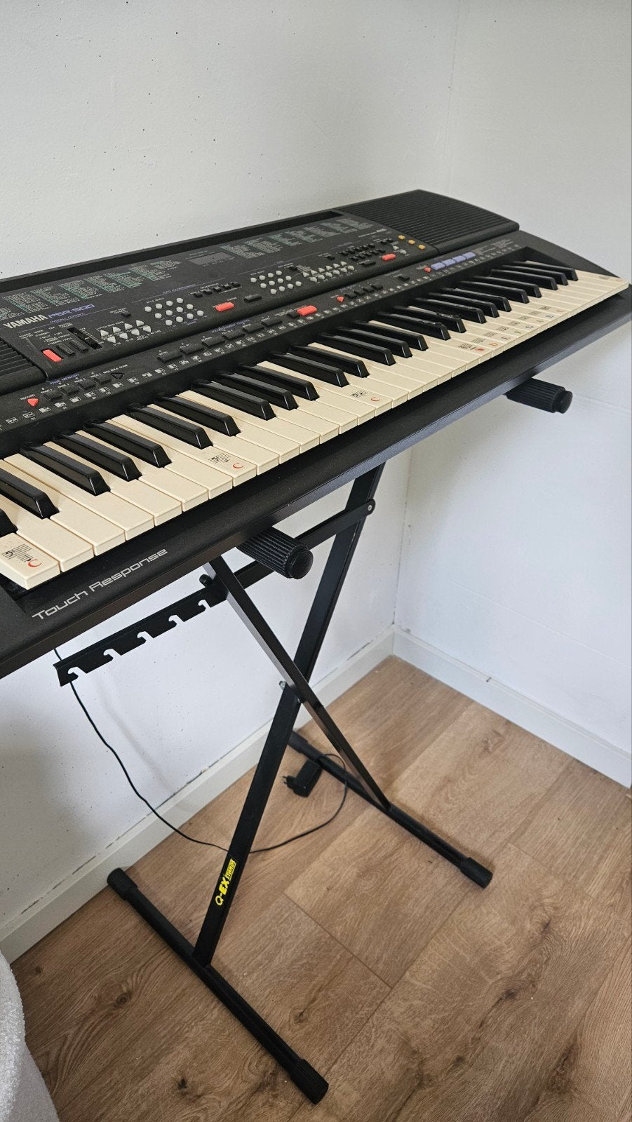 Yamaha Keyboard PSR-500 met verstelbare standaard, Muziek en Instrumenten, Ophalen, Yamaha, Met standaard, 61 toetsen