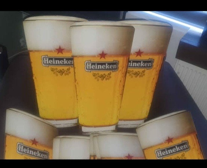 Heineken glazen van karton €10 p.stuk
collectors item


J, Ophalen of Verzenden, Reclamebord, Plaat of Schild, Heineken