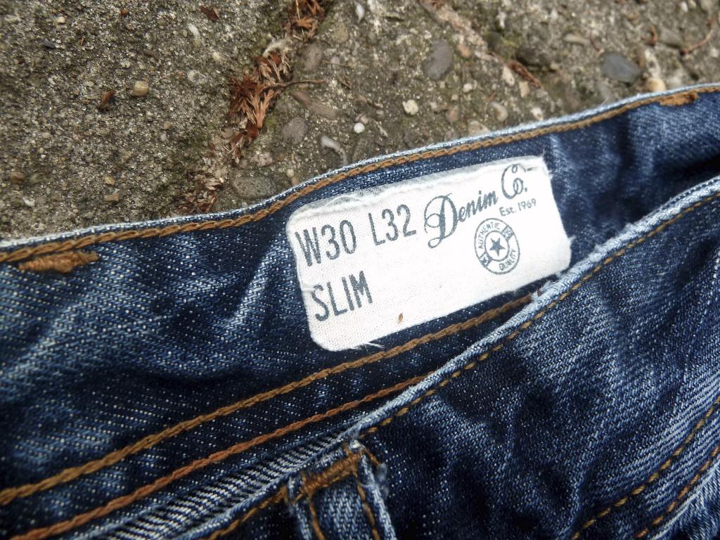 nieuwe jeans ongedragen W30 L32 Slim, Kleding | Heren, Ophalen of Verzenden, Nieuw, Blauw, W32 (confectie 46) of kleiner