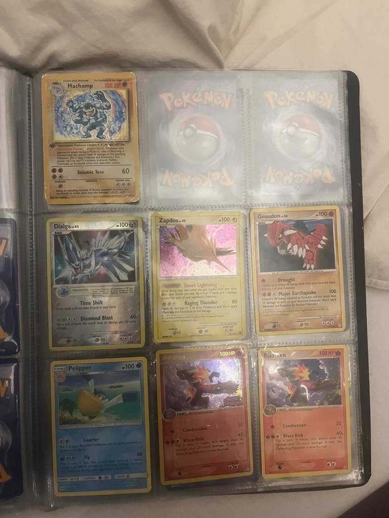 Oude pokemon kaarten collectie 1990-2020, Ophalen of Verzenden, Zo goed als nieuw, Meerdere kaarten