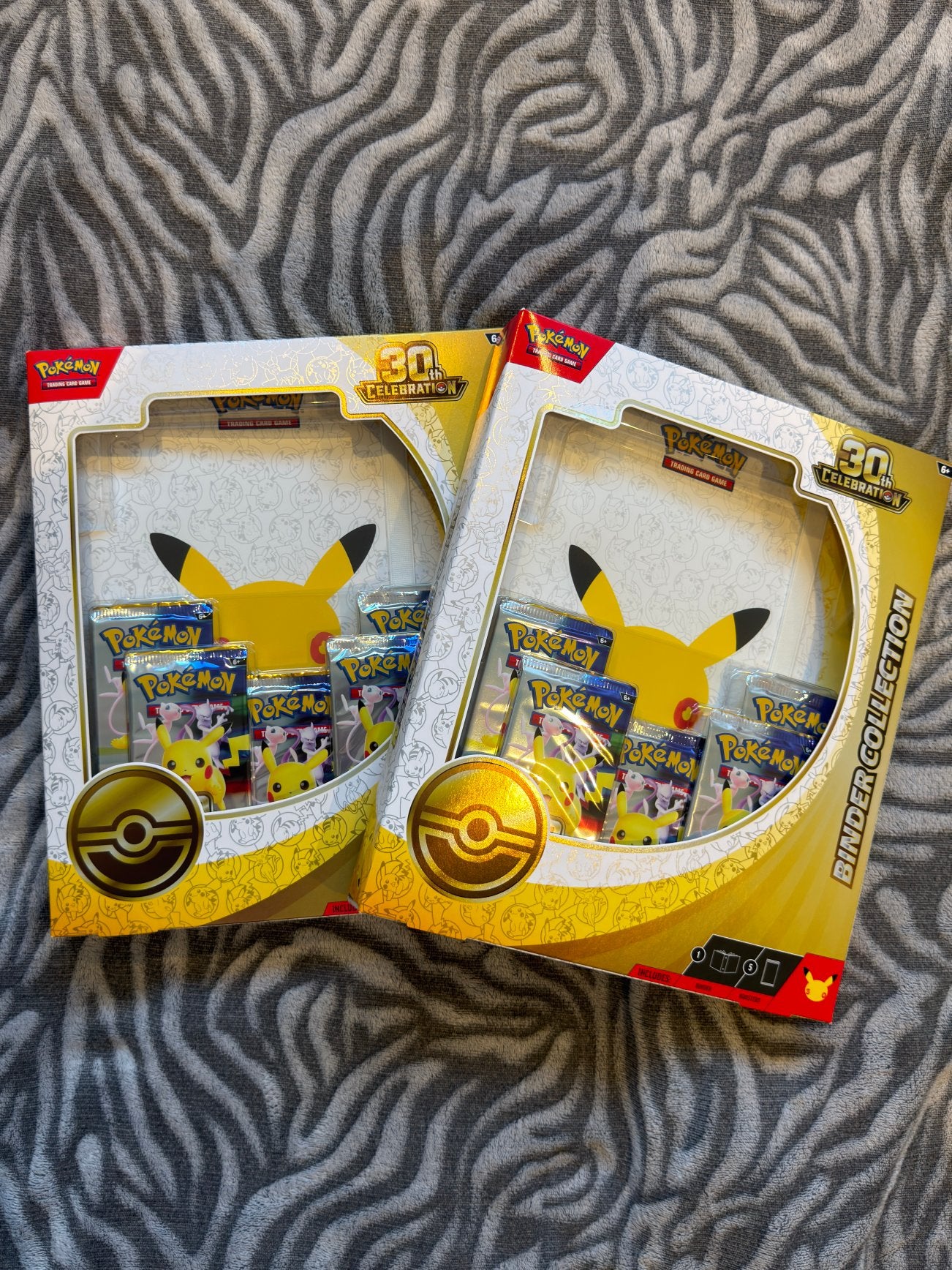 Pokemon 30th Celebration Binder Collection Boxes, Verzamelen, Ophalen of Verzenden, Zo goed als nieuw, Speelkaart(en)