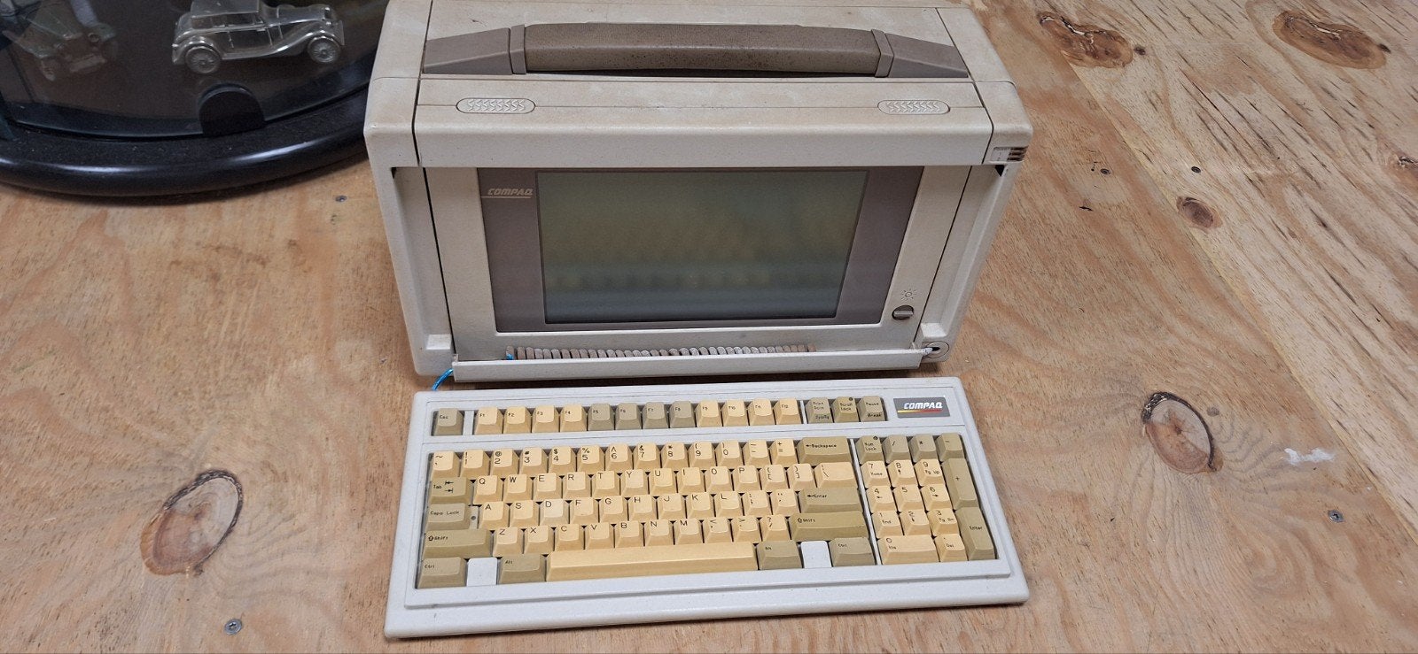 vintage Compaq Portable-computer, Ophalen