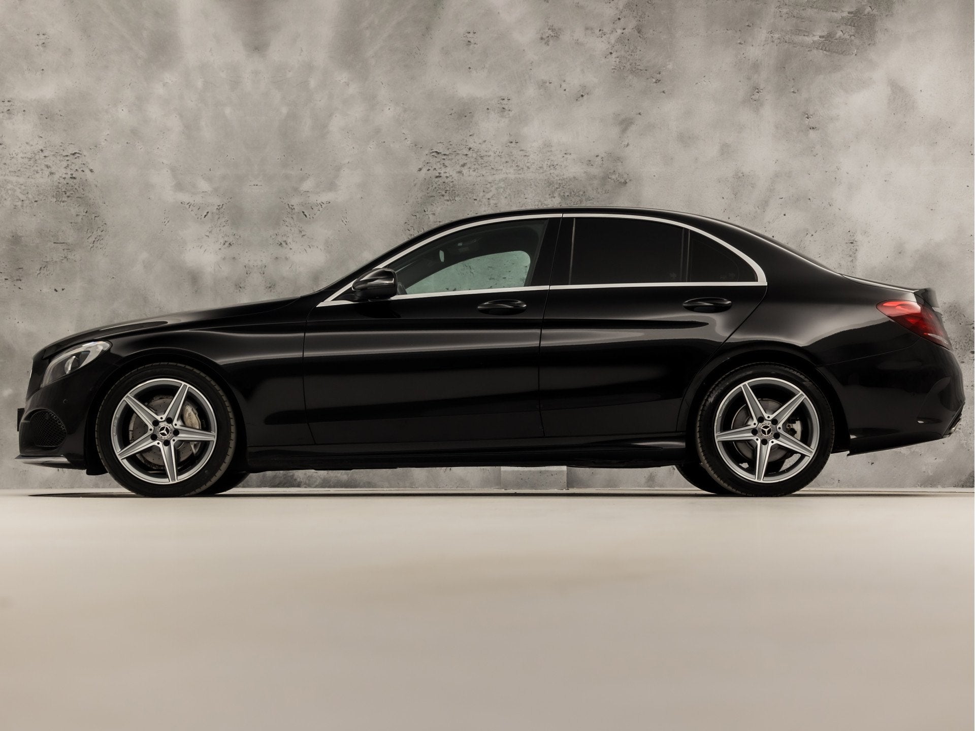 Mercedes-Benz C-Klasse 180 AMG Sport 156Pk Automaat (NAVIGAT, Auto's, Automaat, 12 maanden, Zwart, Bedrijf