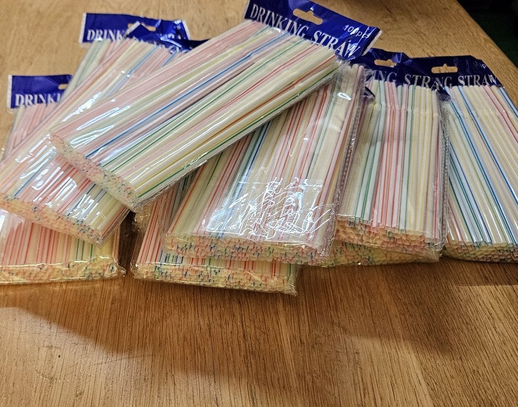 1000 Plastic rietjes, buigbaar, meerkleurig, nieuw, Overige typen, Kunststof, Nieuw, Ophalen of Verzenden