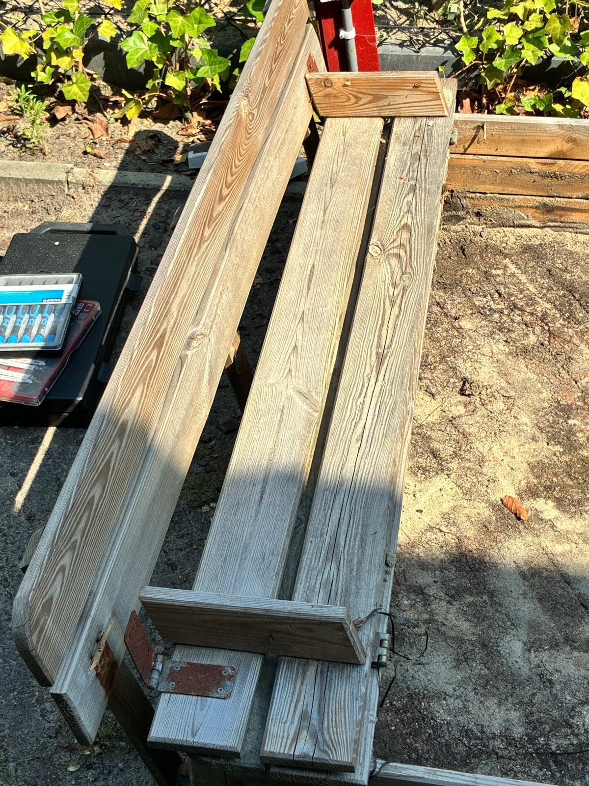 Houten zandbak met bankjes (GRATIS OPHALEN VANDAAG!!), Ophalen, Gebruikt