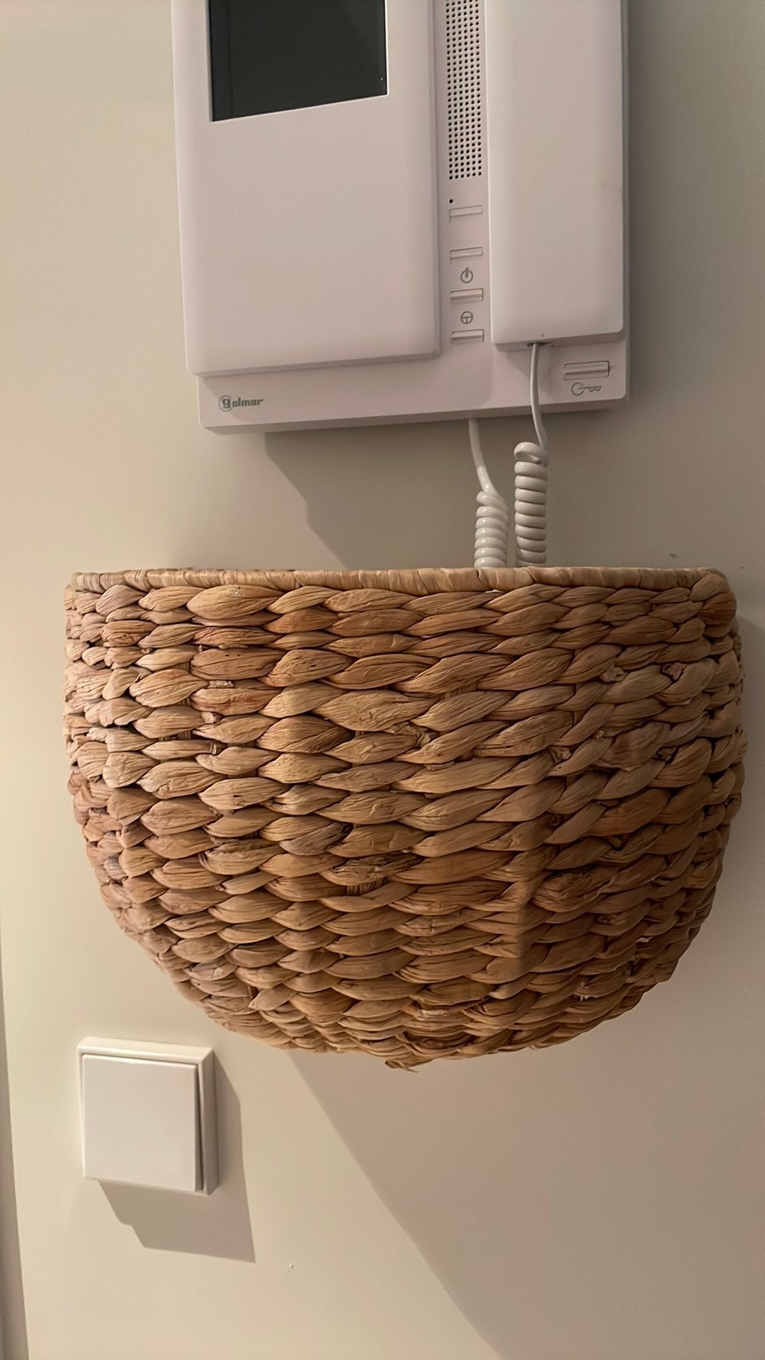 Decoratieve rieten wandmand (Bolia), Ophalen, Gebruikt, Gevlochten, Mand