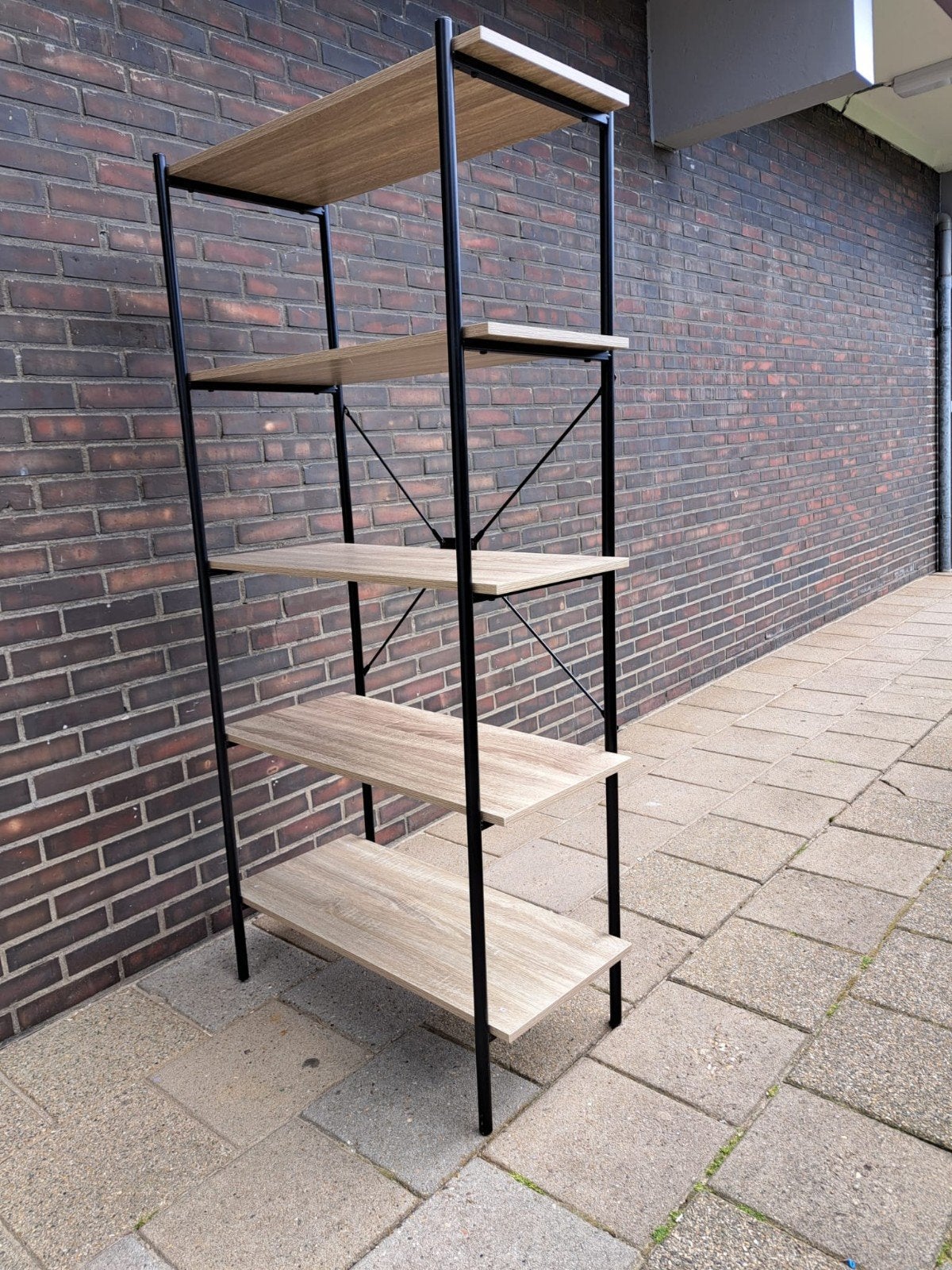Moderne Boekenkast met 5 Planken - Zwart Metaal & Houtlook, Met plank(en), Modern, Industrieel, 50 tot 100 cm, Zo goed als nieuw