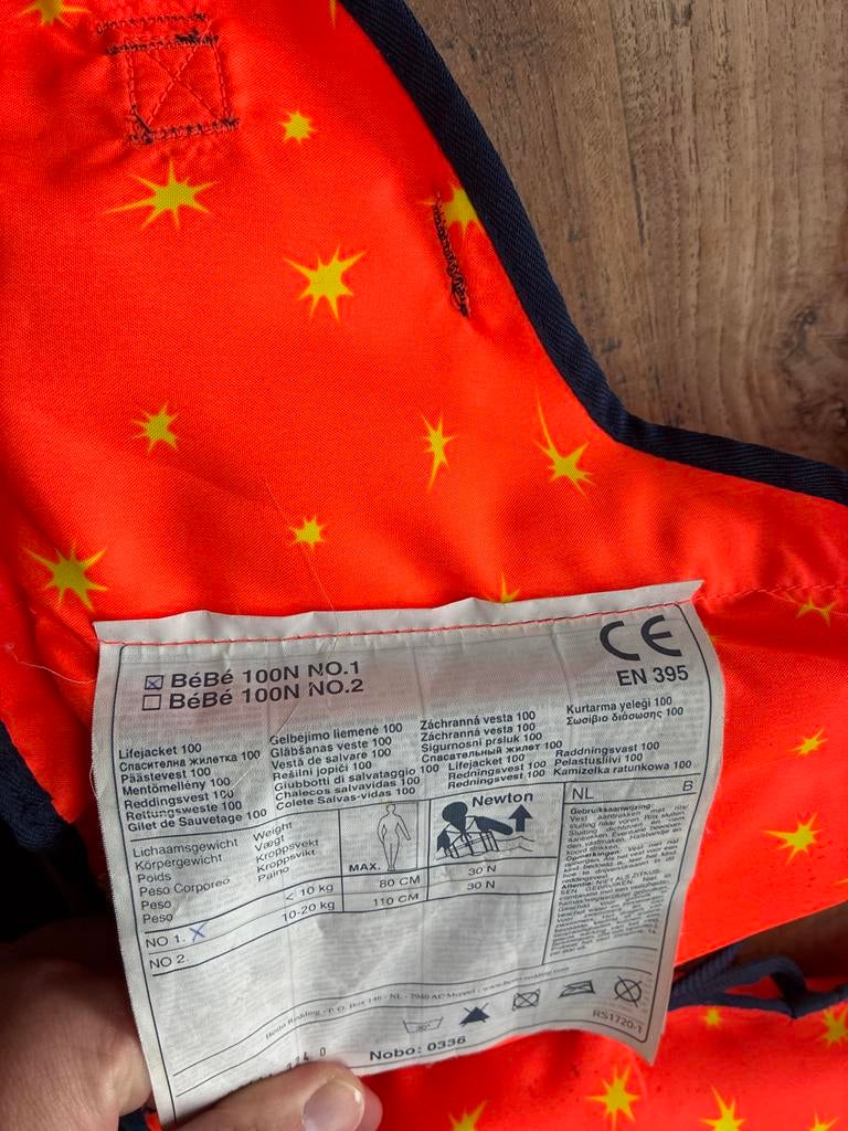 Reddingsvest voor baby's en kleine kinderen (<10kg), Watersport en Boten, Watersportkleding, Gebruikt, Reddingsvest of Zwemvest