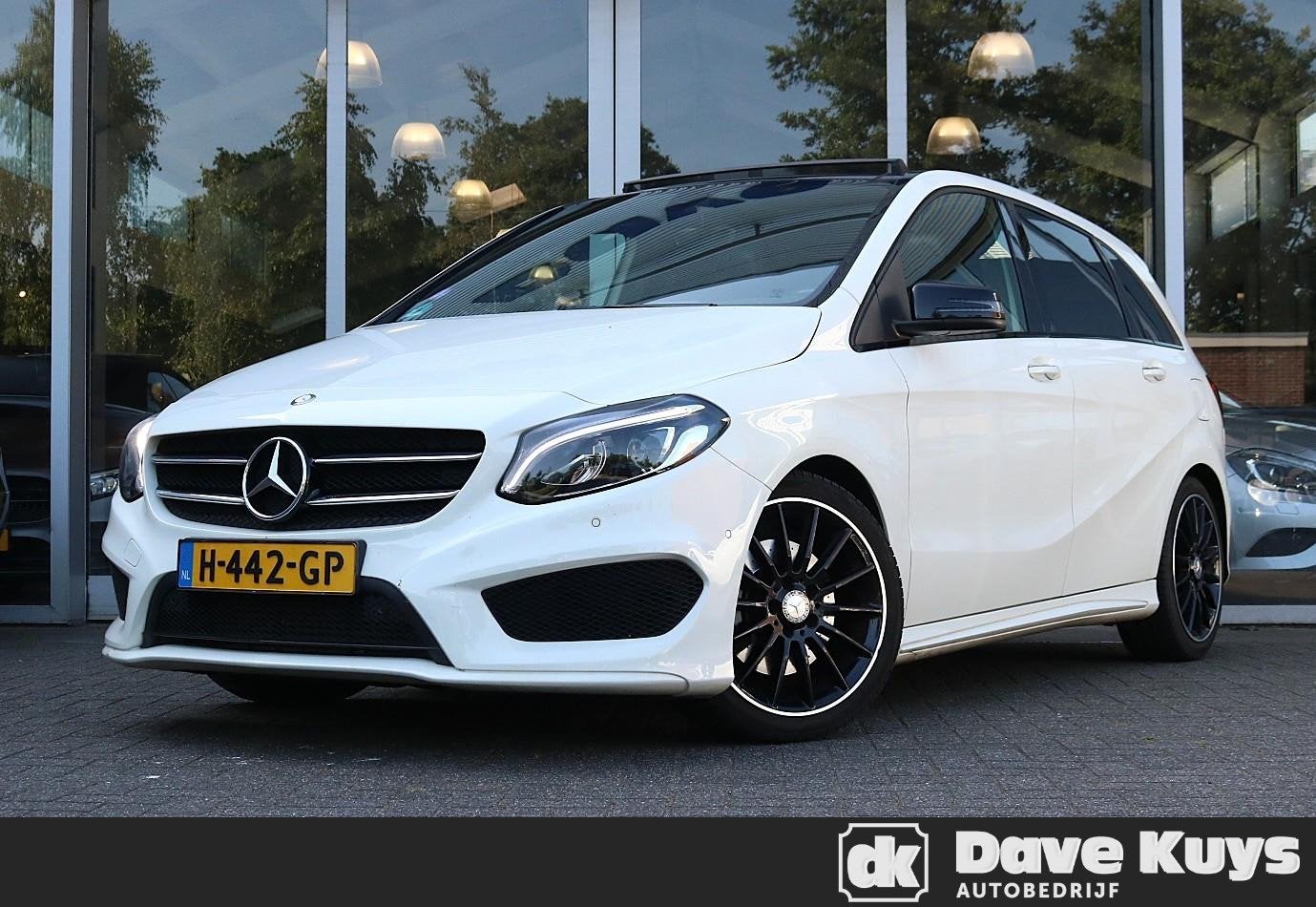 Mercedes-Benz B-klasse 220 4Matic Prestige AMG Line | Panora, Auto's, Automaat, 12 maanden, 15 km/l, Gebruikt