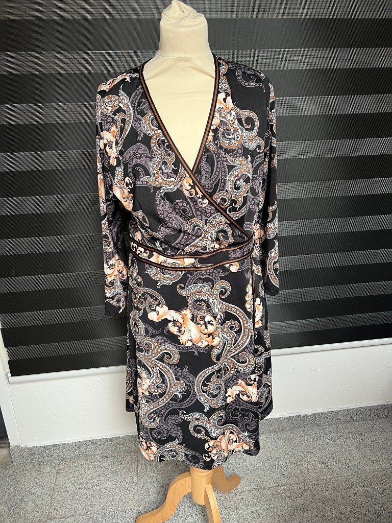 Hele mooie dames jurk van K-Design maat L, K-design, Zwart, Maat 42/44 (L), Ophalen of Verzenden