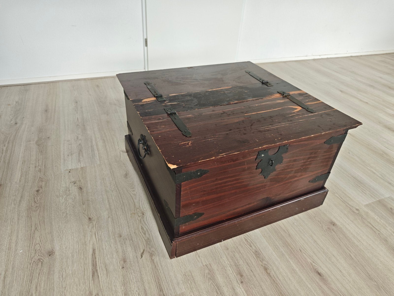Gratis houten salontafel / kist 80x80 cm, Ophalen, Gebruikt, 50 tot 100 cm, 75 tot 100 cm