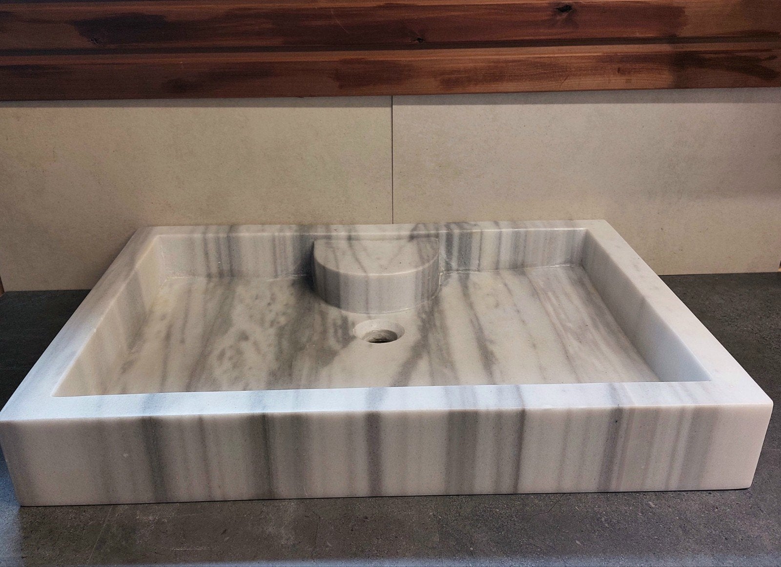 White marble sink luxury line - 100% natural, Ophalen, 50 tot 100 cm, Zo goed als nieuw, Minder dan 25 cm