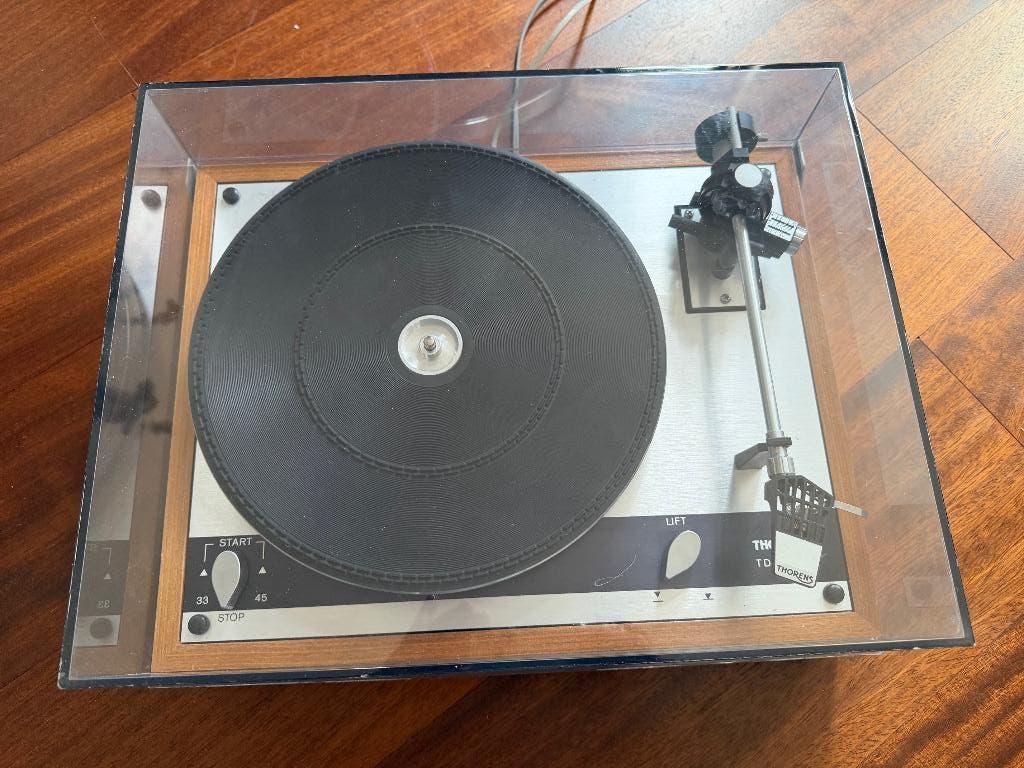 Thorens TD160 geheel origineel in nieuwstaat, Ophalen, Refurbished, Platenspeler, Thorens
