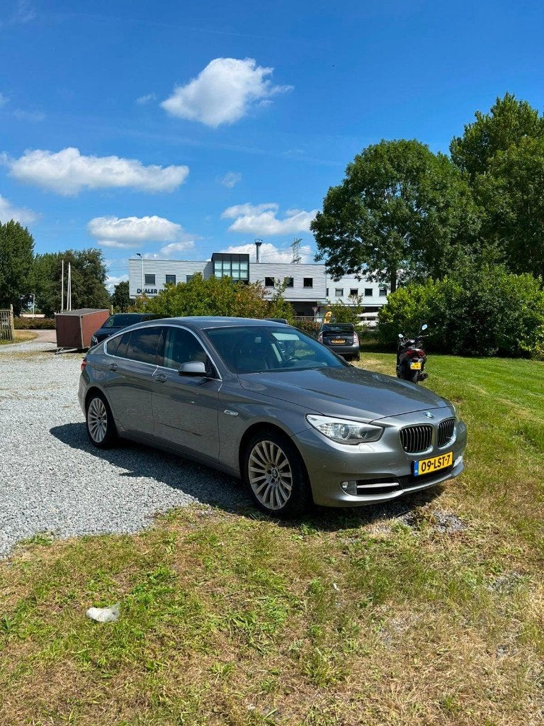 BMW 5-Serie GT 3.0 535I AUT 2010 Grijs, Auto's, Automaat, Achterwielaandrijving, 1915 kg, Particulier
