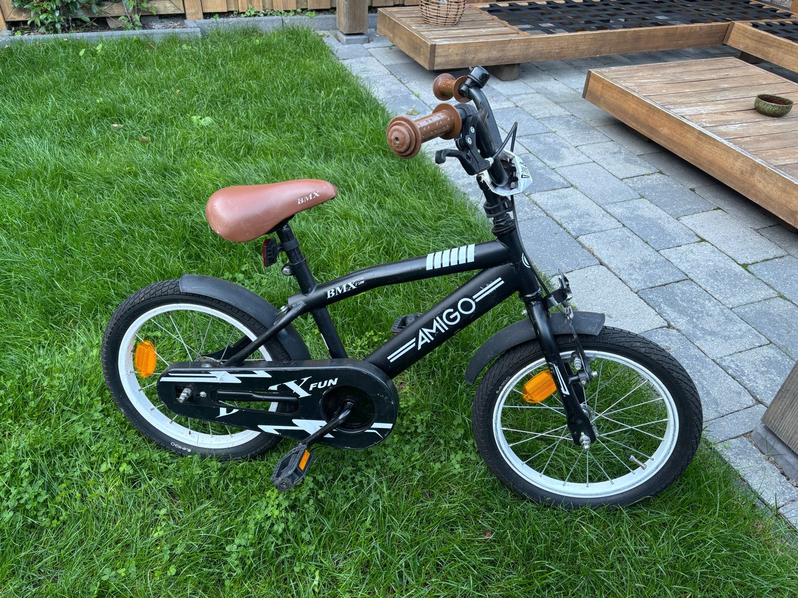 Amigo BMX Fun kinderfiets 16 inch - Zwart, Fietsen en Brommers, Ophalen, Terugtraprem, Staal, Stuur 360° draaibaar
