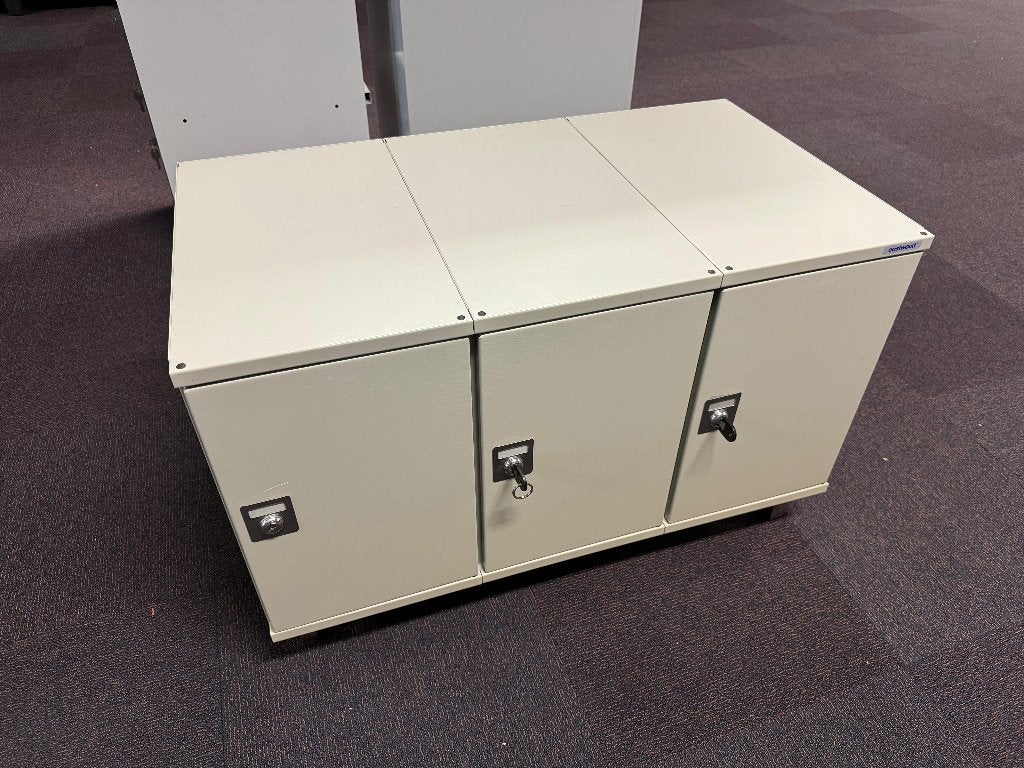 TV meubel van lockerkast, Ophalen, Gebruikt, 50 tot 100 cm, Minder dan 100 cm