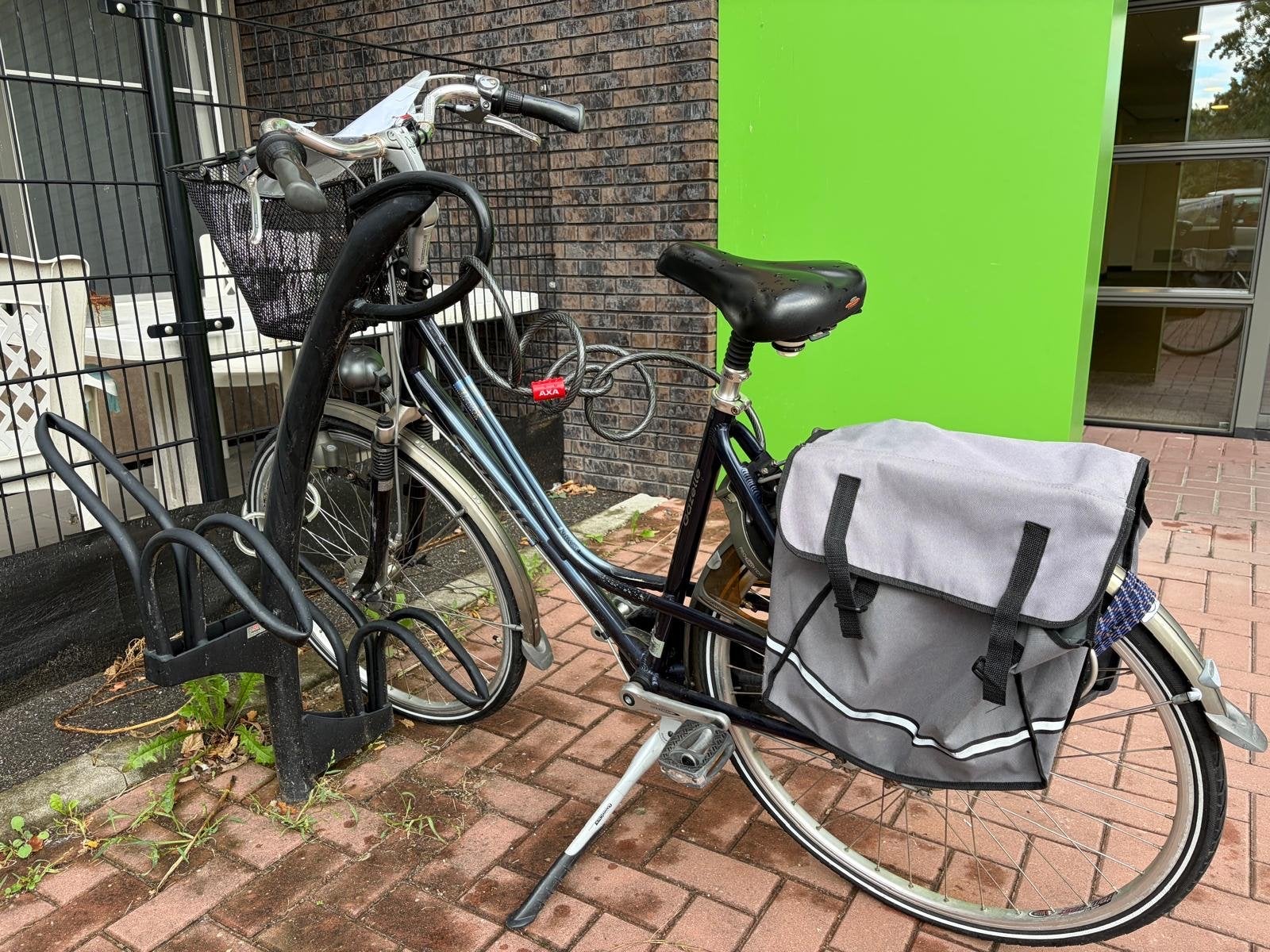 Gazelle damesfiets met mand en fietstassen, Fietsen en Brommers, Ophalen, Schijfrem, Gazelle, 53 tot 56 cm
