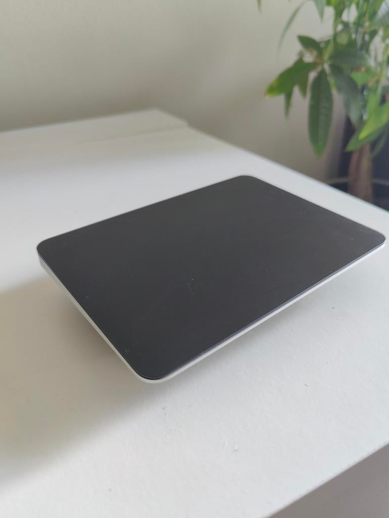 Apple Magic Trackpad 3 - Nieuwstaat met garantie, Ophalen of Verzenden, Zo goed als nieuw, Draadloos, Apple