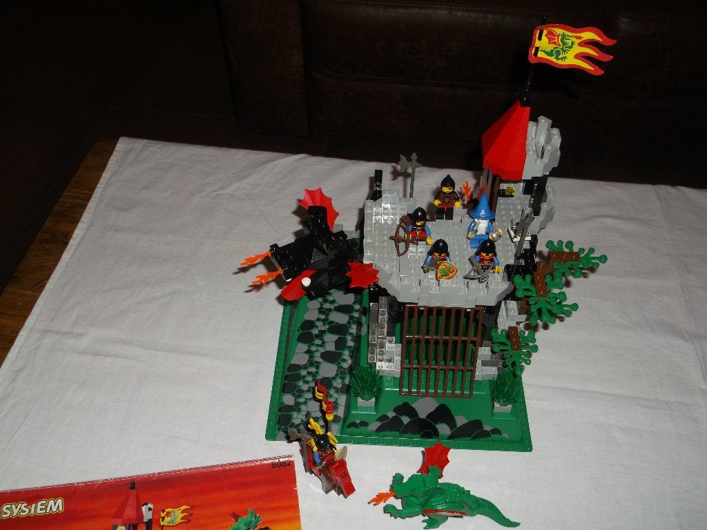 lego 6082 Fire Breathing Fortress, Kinderen en Baby's, Speelgoed | Duplo en Lego, Gebruikt, Lego, Complete set, Compleet, Inclusief accessoires