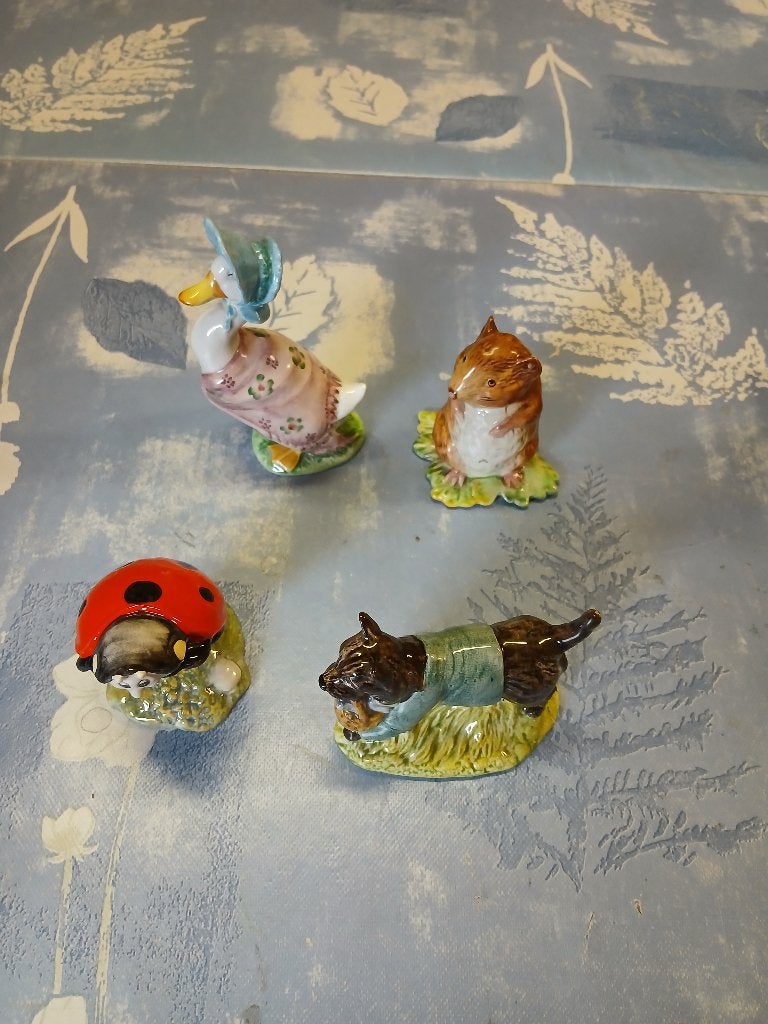 Beatrix potter beeldjes speciale uitg. 29/10, Verzamelen, Ophalen of Verzenden, Zo goed als nieuw, Dier