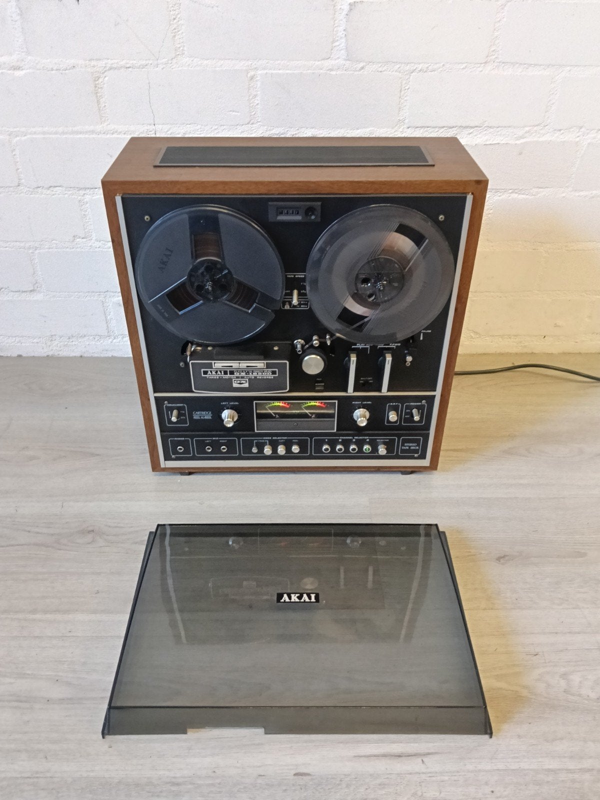 Akai GX-1820D Bandrecorder met stofkap en 8track, Audio, Tv en Foto, Ophalen, Bandrecorder, Met stofkap