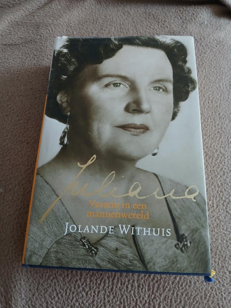 Biografie Juliana, Ophalen, Zo goed als nieuw, Sport