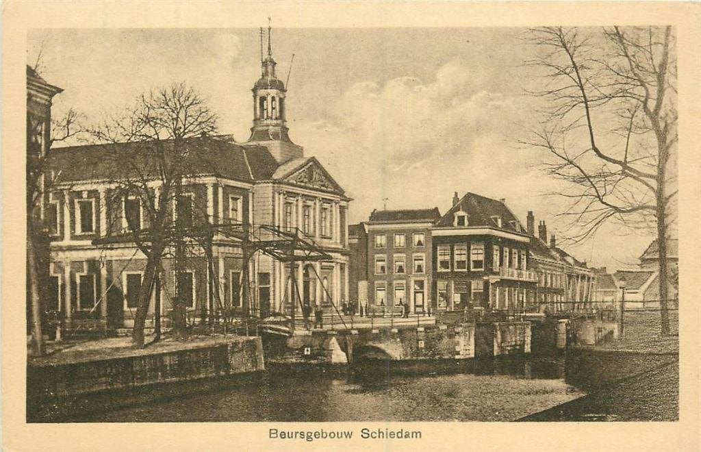 388-531-037 Schiedam Beursgebouw, Verzenden, Voor 1920, Zuid-Holland