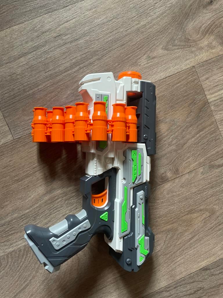 Speelgoedpistool met magazijn en munitie, Ophalen of Verzenden, Gebruikt, Jongen of Meisje
