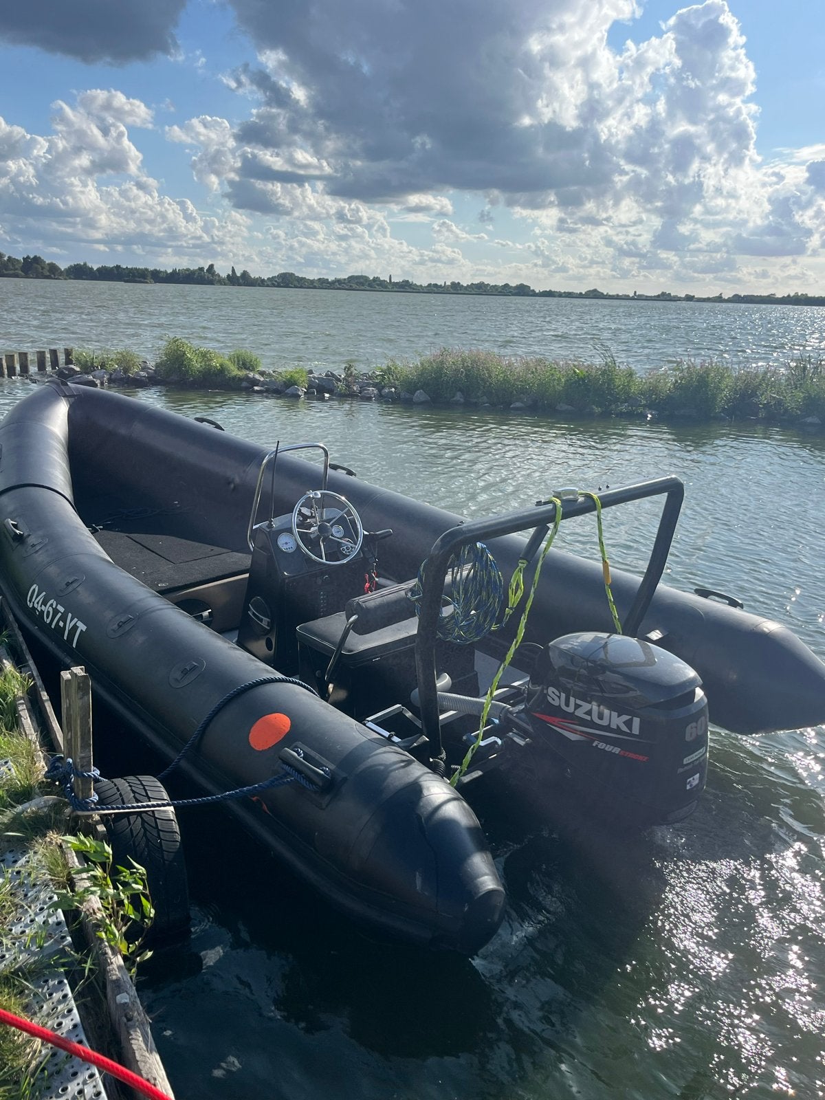 RIB 520 met 60pk Suzuki motor 2015 Vaarklaar!!, Ophalen, Gebruikt, Buitenboordmotor, Inclusief motor